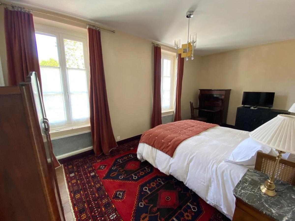 La Thebauderie Hotell Montfort-lʼAmaury Eksteriør bilde