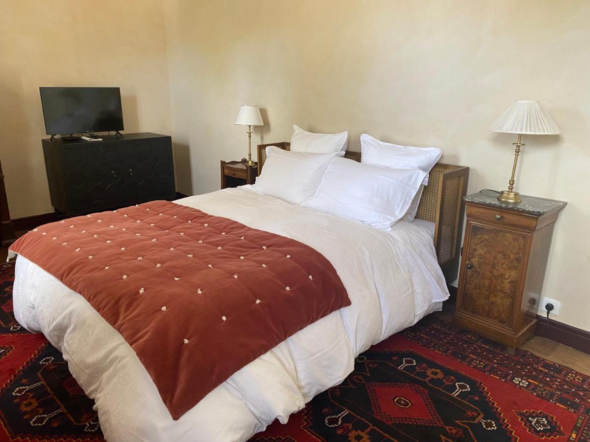 La Thebauderie Hotell Montfort-lʼAmaury Eksteriør bilde