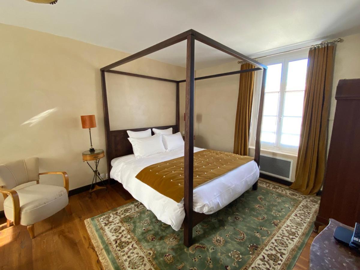 La Thebauderie Hotell Montfort-lʼAmaury Eksteriør bilde